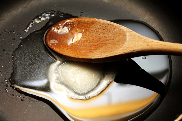 01 Can Certain Cooking Oils Raise Your Diabetes Risk 550602742 Gabor Kenyeres 760x506
