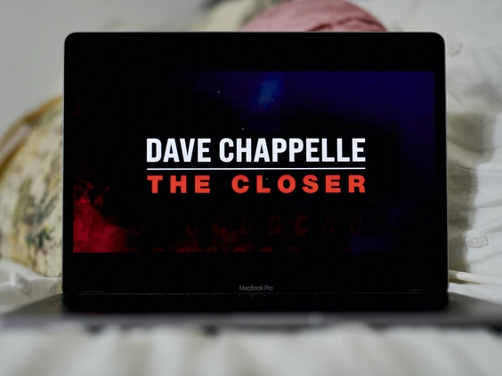 NETFLIX EARNS