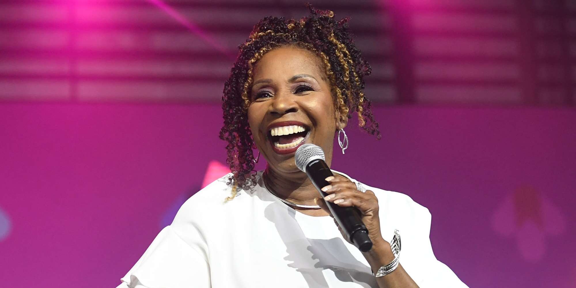 Iyanla Vanzant 2x1 Bn 220727 E33992